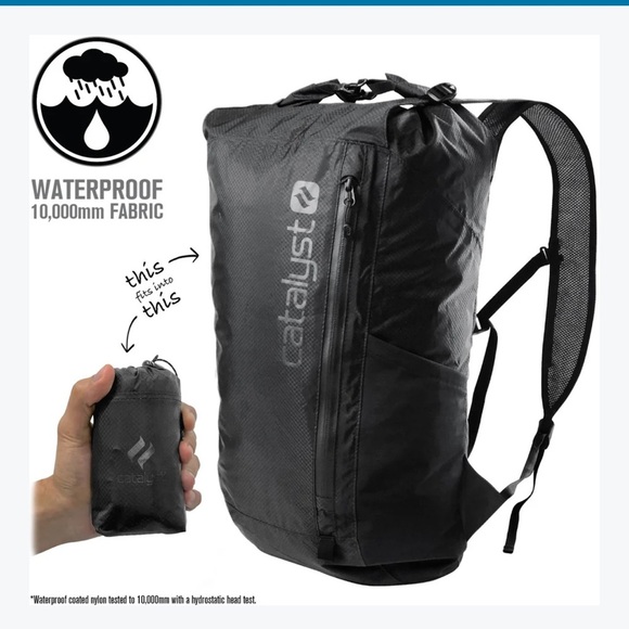 NWOT! Catalyst WATERPROOF 20L BACKPACK - Black - Picture 1 of 12